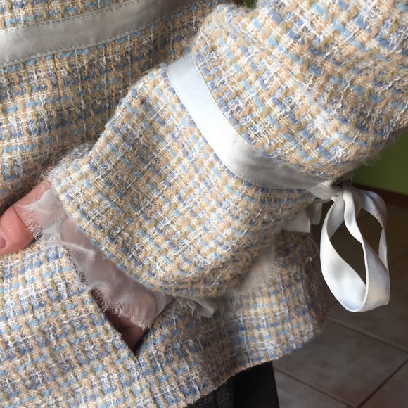 Woman’s Tweed Fully Lined Blazer by Laundry - Picture 5 of 6